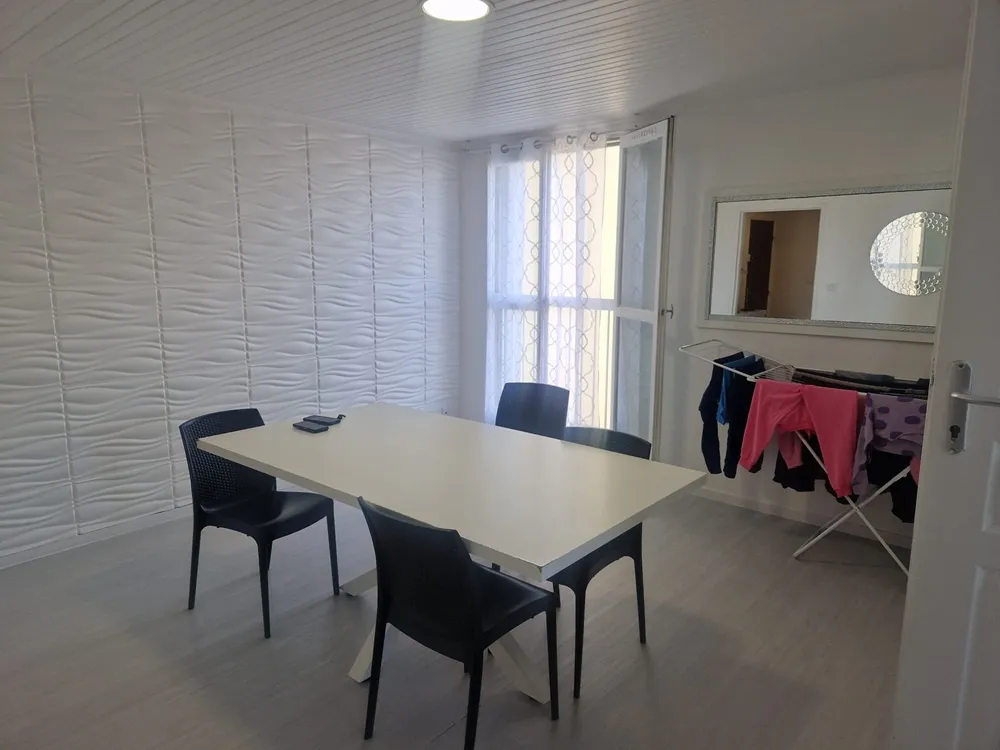 À vendre : Appartement T3 avec terrasse fermée à Marignane - Spécial Investisseur 