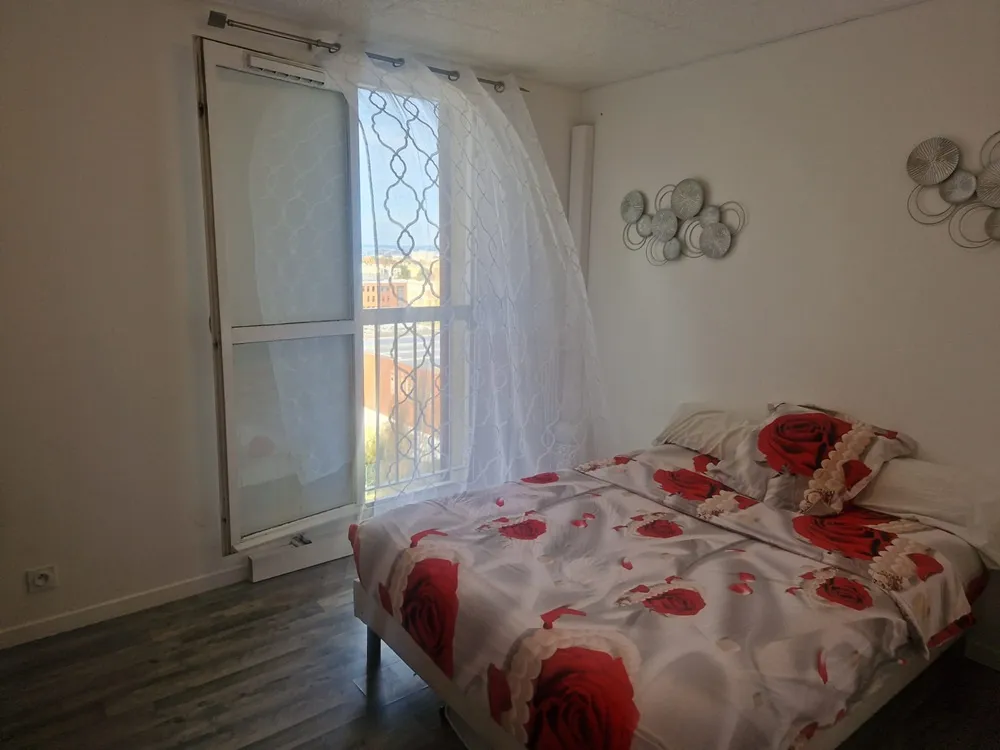 À vendre : Appartement T3 avec terrasse fermée à Marignane - Spécial Investisseur 