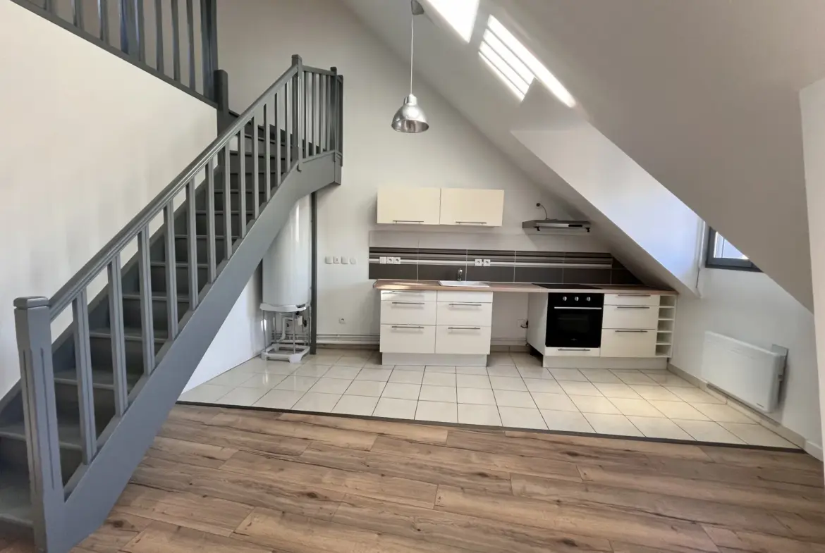 À vendre : Appartement duplex 4 pièces de 67 m² à Etampes avec parking 