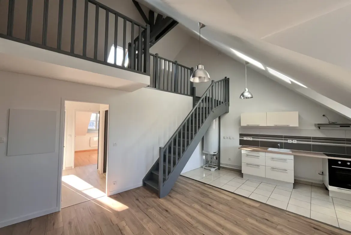À vendre : Appartement duplex 4 pièces de 67 m² à Etampes avec parking 