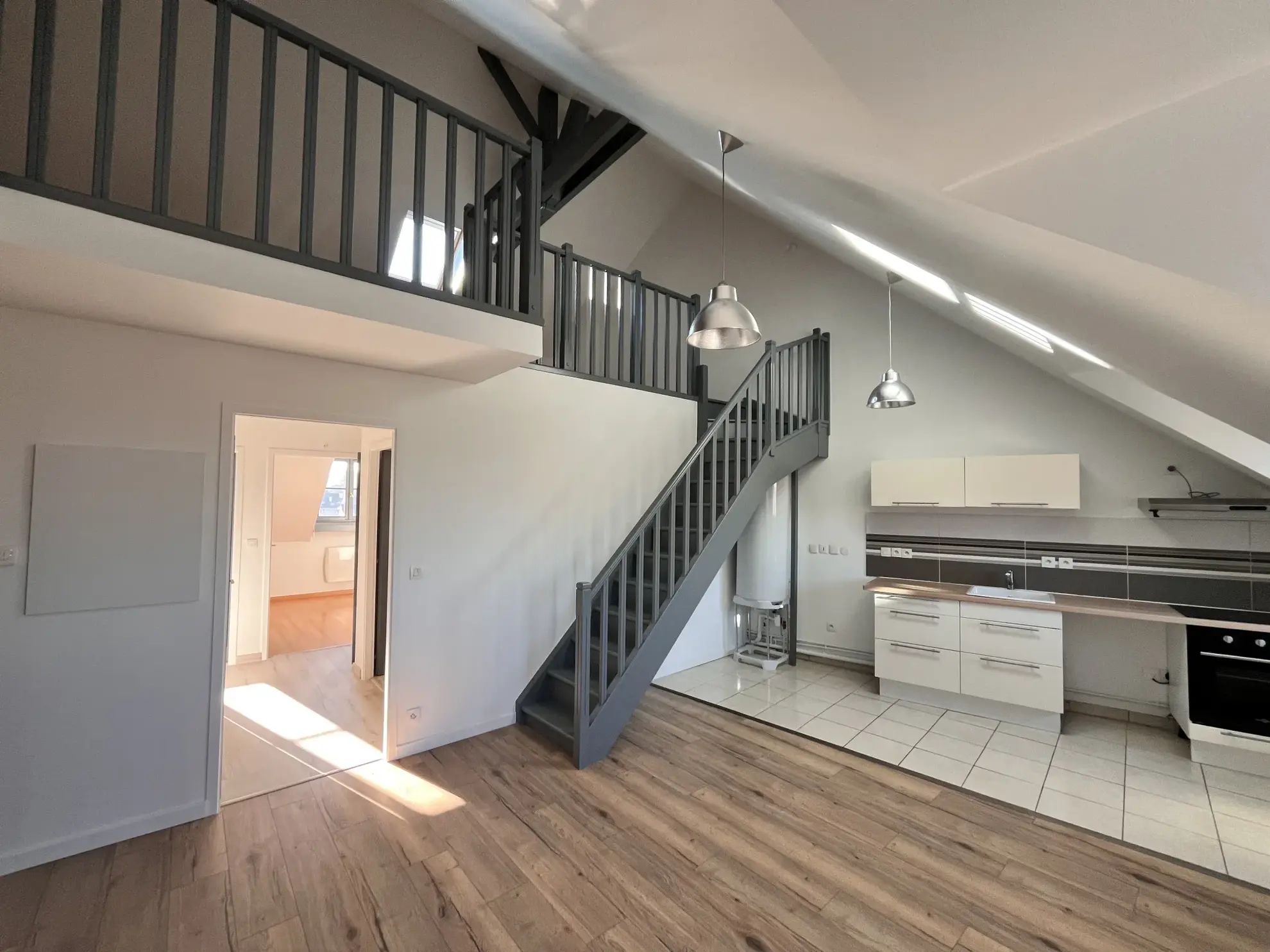 À vendre : Appartement duplex 4 pièces de 67 m² à Etampes avec parking 