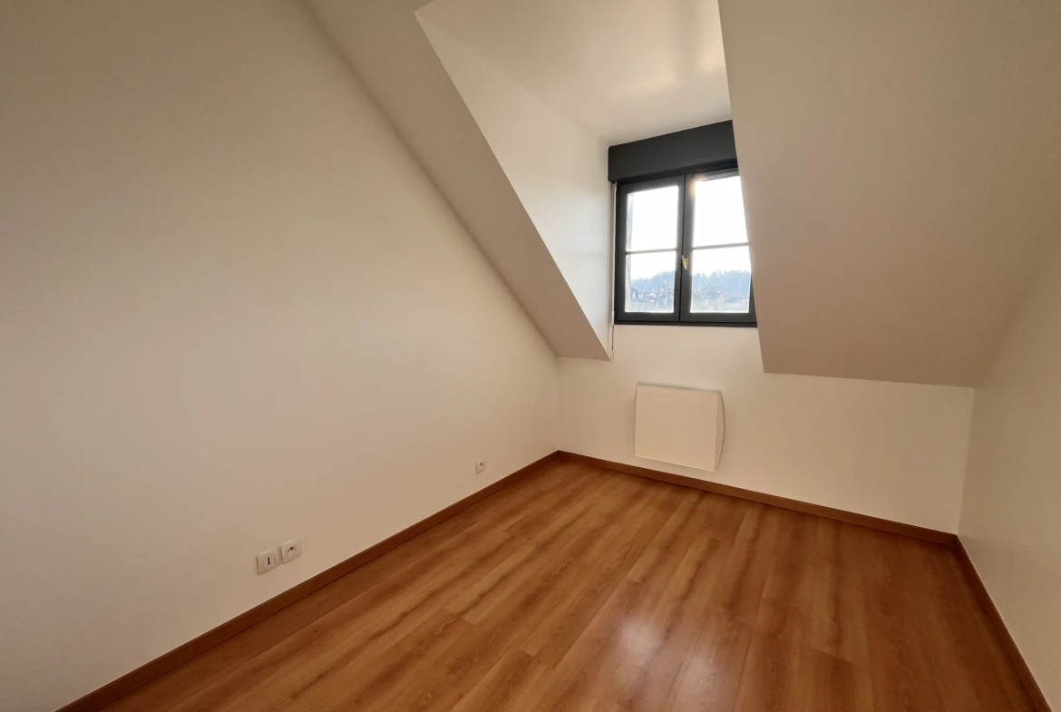 À vendre : Appartement duplex 4 pièces de 67 m² à Etampes avec parking 