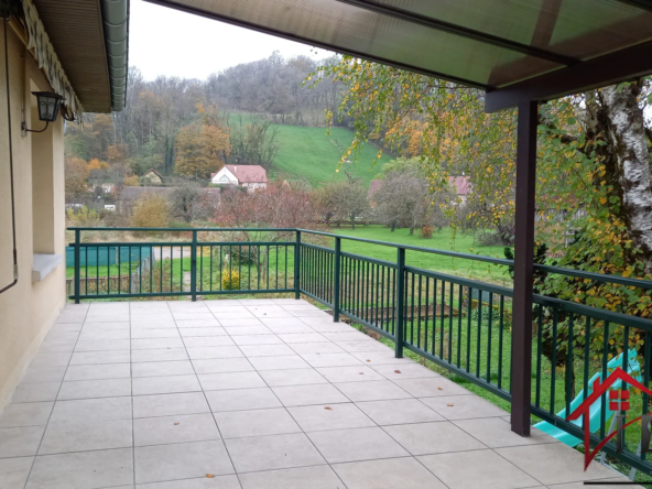 Pavillon sur sous-sol avec jardin à Montmorot 