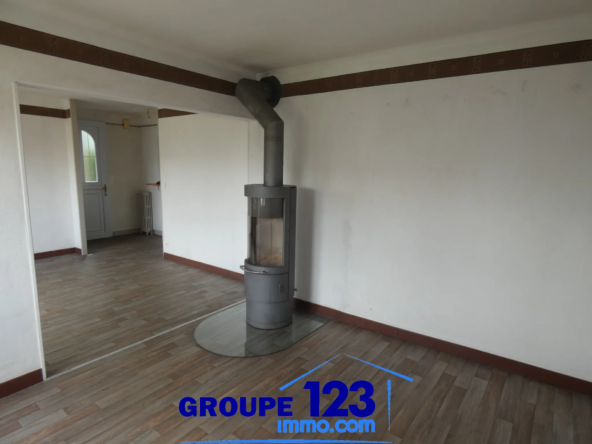 Maison Familiale à Migennes avec 3 Chambres à Vendre 