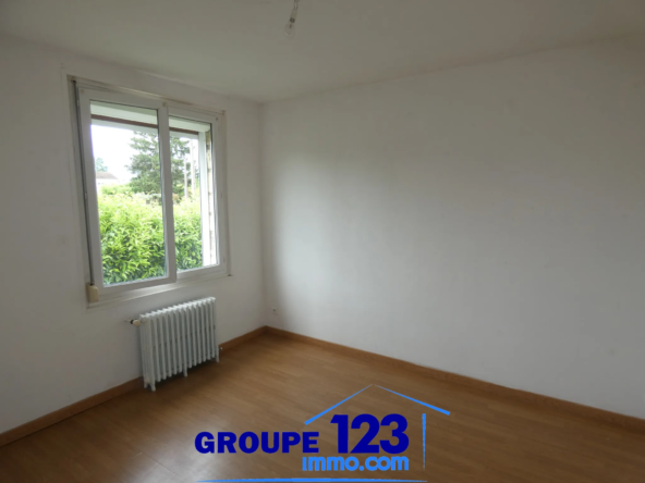 Maison Familiale à Migennes avec 3 Chambres à Vendre 