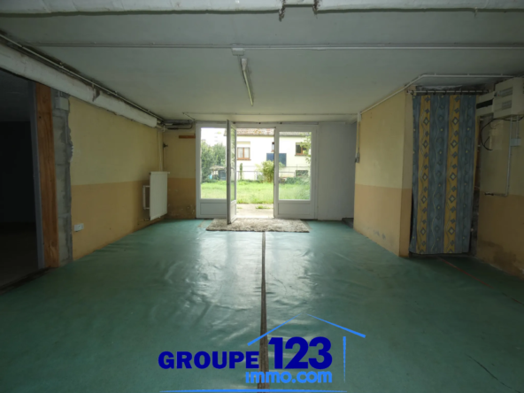 Maison Familiale à Migennes avec 3 Chambres à Vendre 