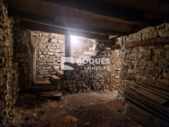 Vallée de la Sorgues : maison de village 94 m² à rénover 