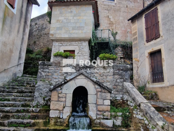 Vallée de la Sorgues : maison de village 94 m² à rénover 