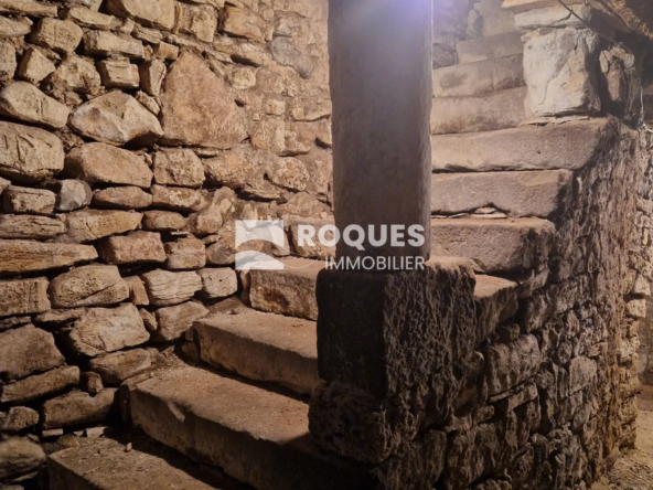 Vallée de la Sorgues : maison de village 94 m² à rénover 
