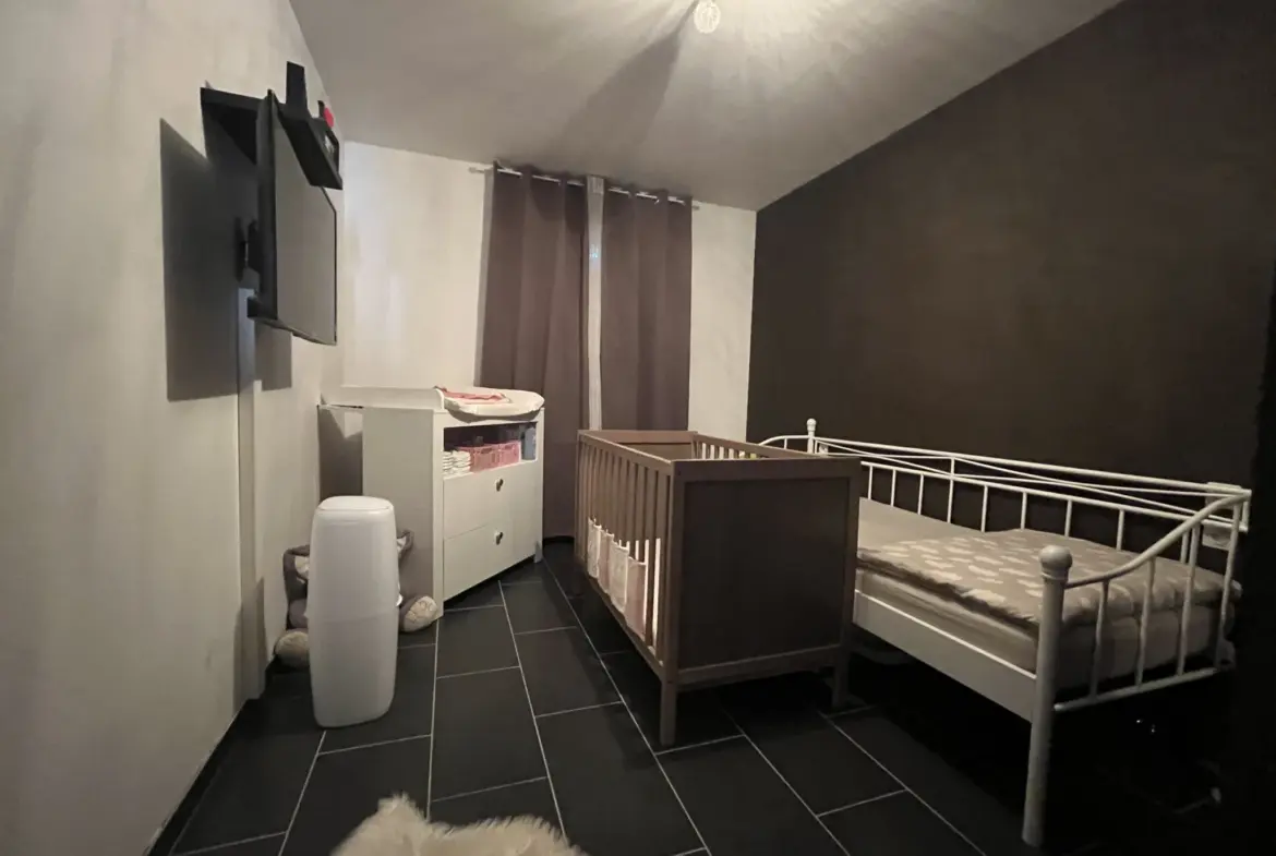 Maison individuelle rénovée à Hombourg-Haut avec jardin clos 