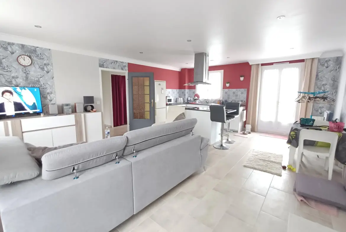 Maison rénovée à vendre à Épernon - 69 m² avec 2 chambres 