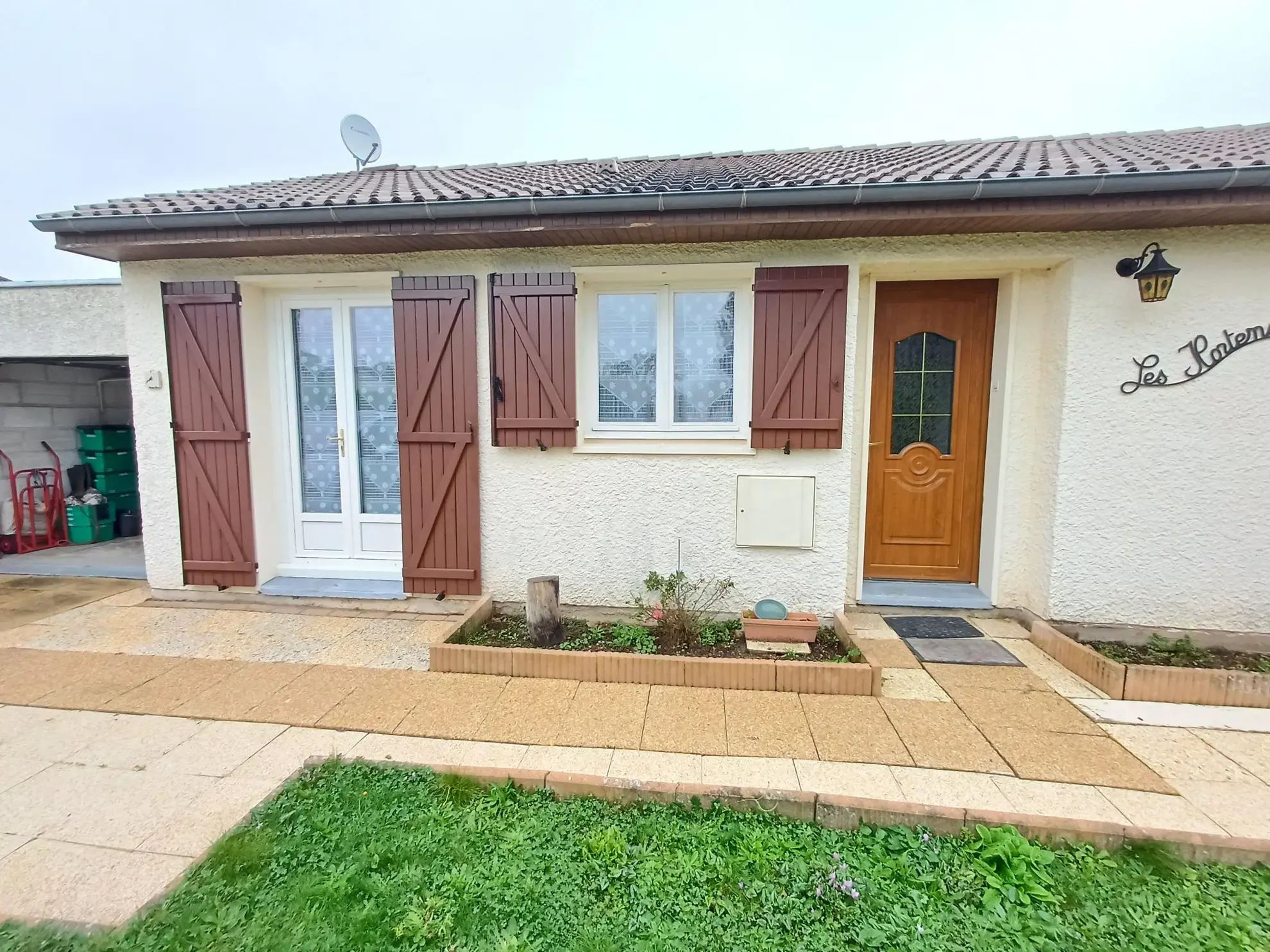 Maison rénovée à vendre à Épernon - 69 m² avec 2 chambres 