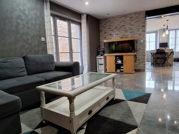 Maison ancienne avec piscine à vendre à Moissat, 254 000 € 
