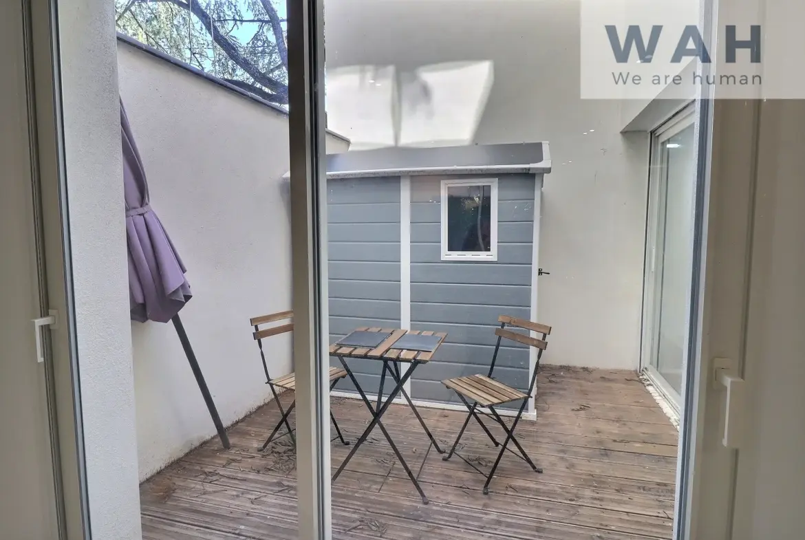 Maison moderne de 4 pièces avec extérieurs à vendre à Nîmes 
