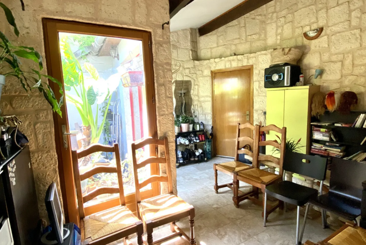 Maison de ville à vendre à La Courneuve - 81 m² 