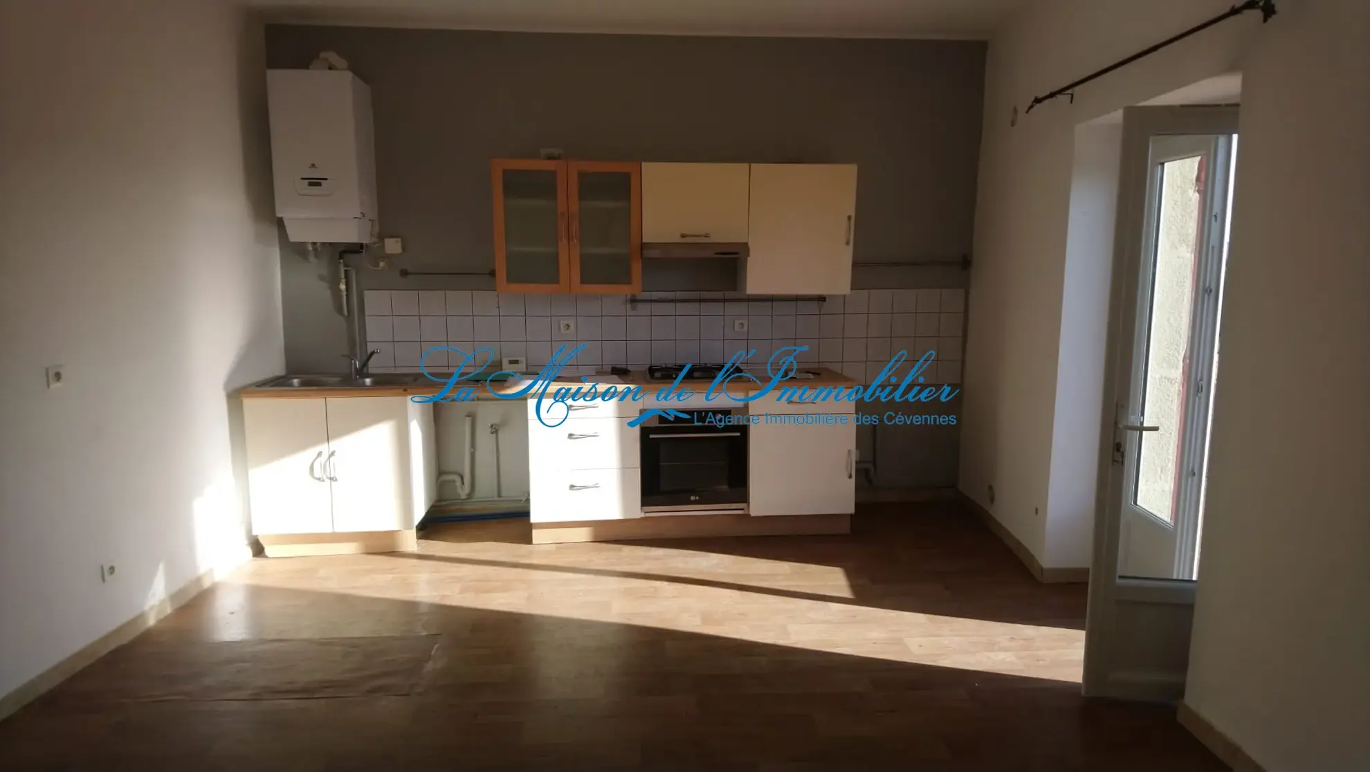 À vendre : Immeuble de rapport avec deux appartements à Lédignan 
