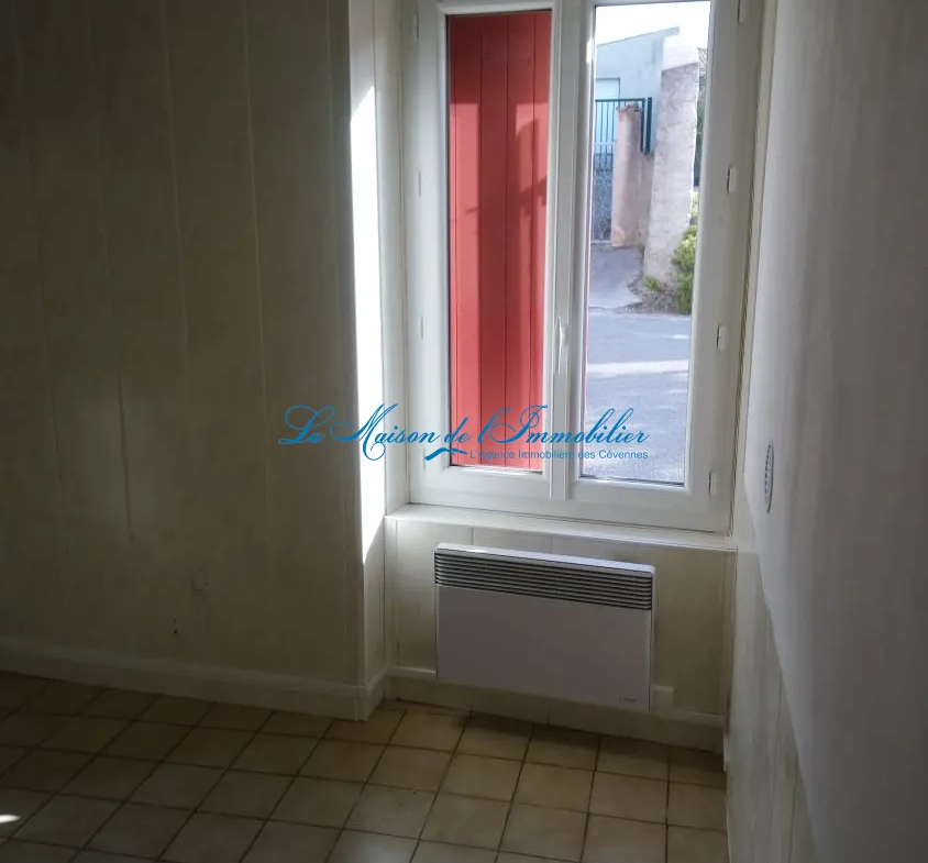 À vendre : Immeuble de rapport avec deux appartements à Lédignan 