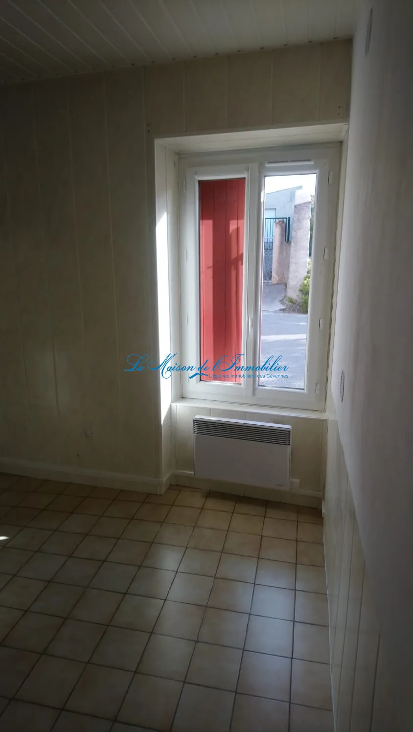 À vendre : Immeuble de rapport avec deux appartements à Lédignan 