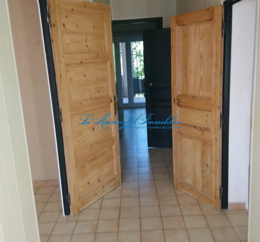 À vendre : Immeuble de rapport avec deux appartements à Lédignan 