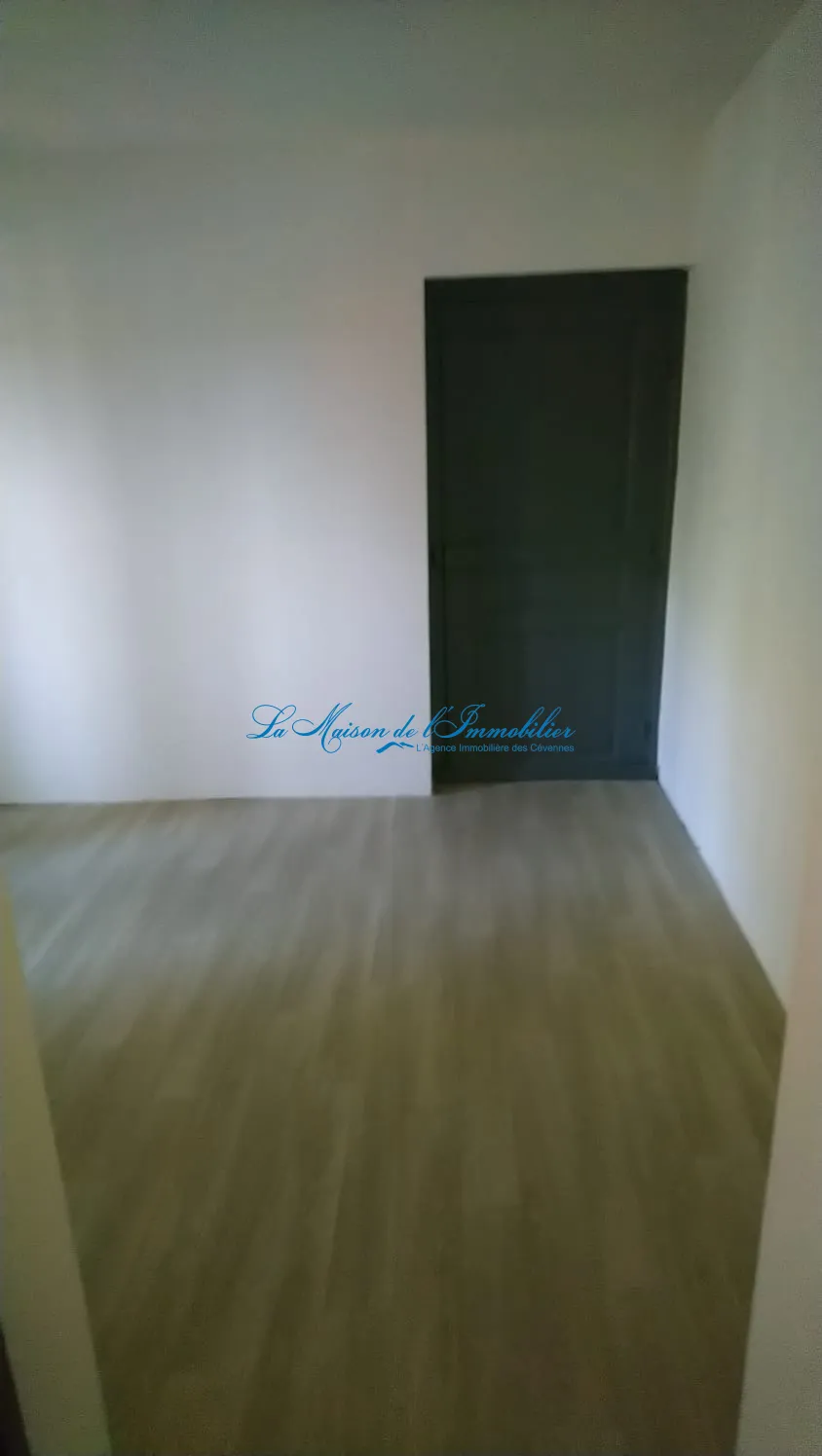 À vendre : Immeuble de rapport avec deux appartements à Lédignan 