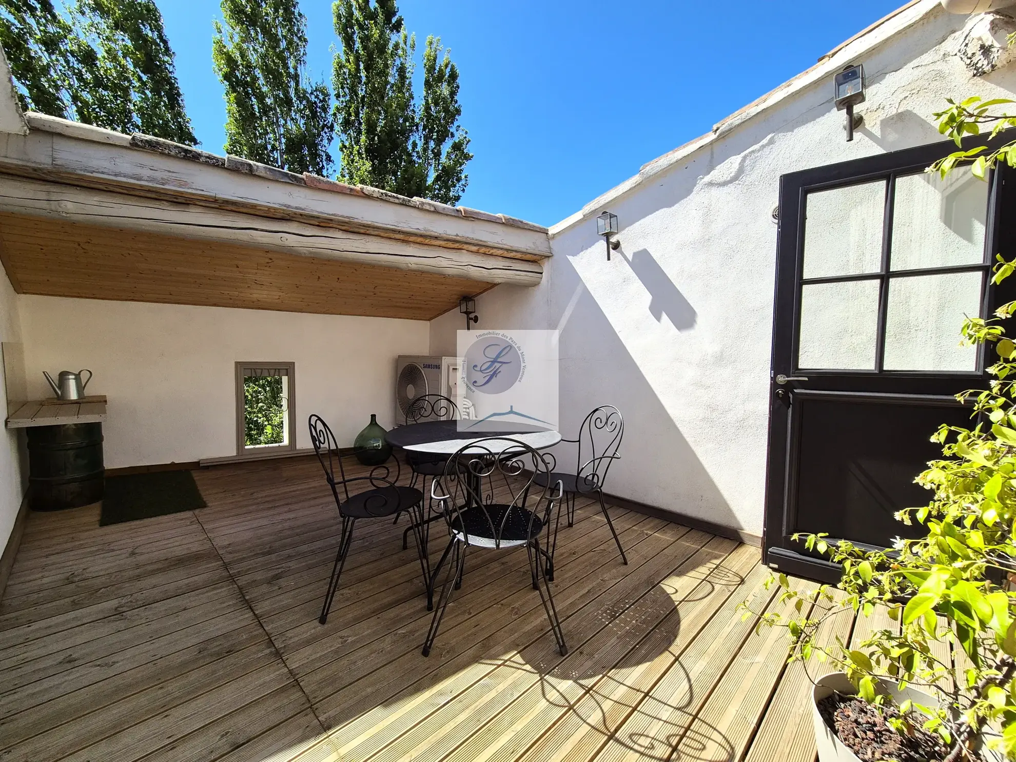 Appartement T3 avec terrasse et cave à Bédoin, Mont Ventoux 