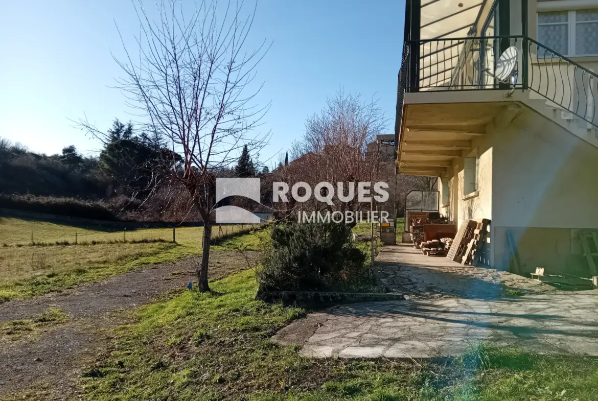 Maison T4 à vendre à Millau avec vue dégagée 