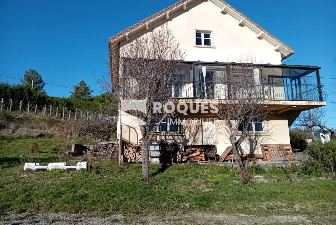 Maison T4 à vendre à Millau avec vue dégagée 