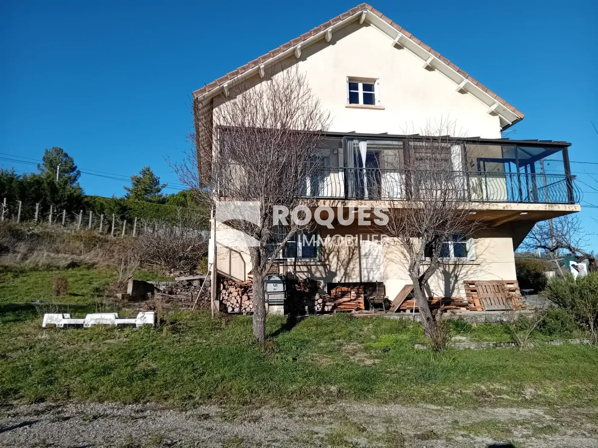 Maison T4 à vendre à Millau avec vue dégagée 