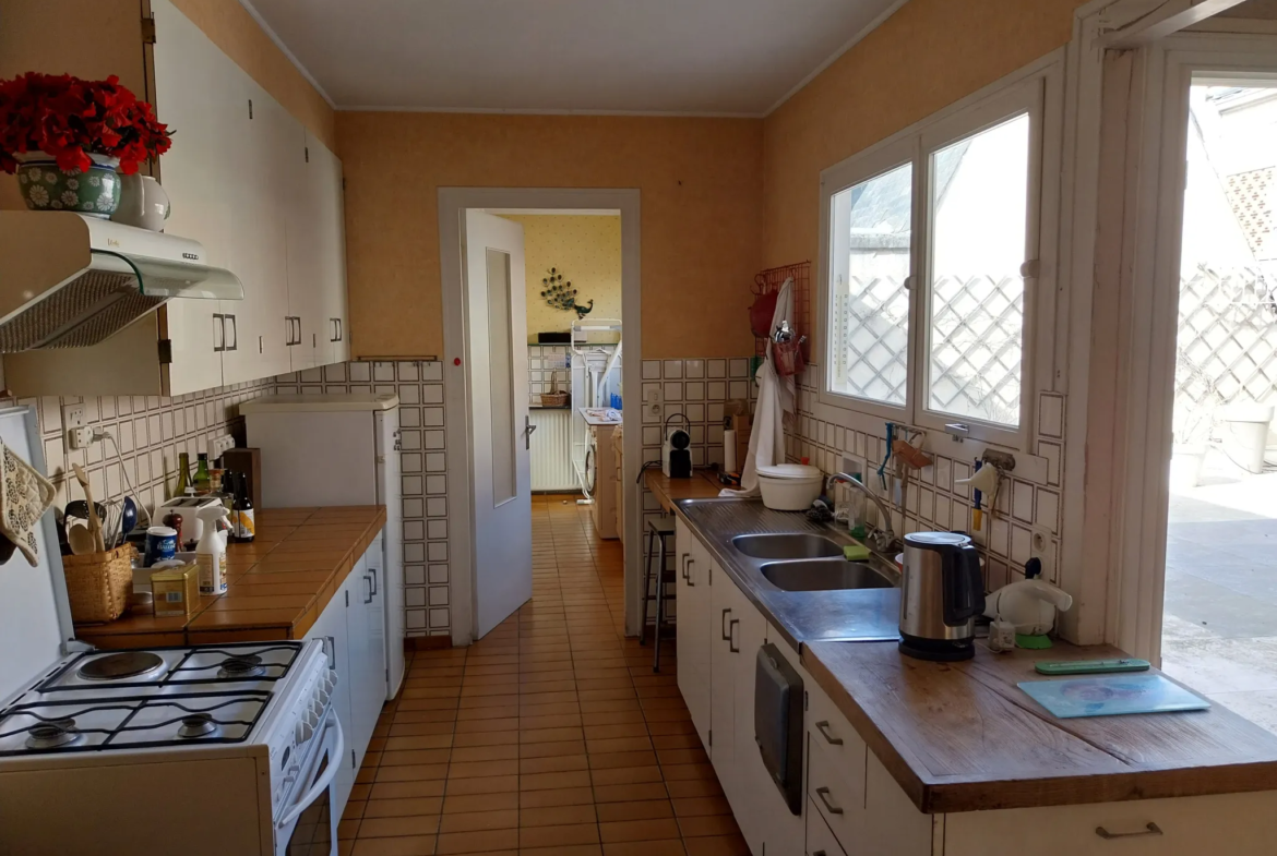 Maison de ville à vendre à Cognac, 288700 € 