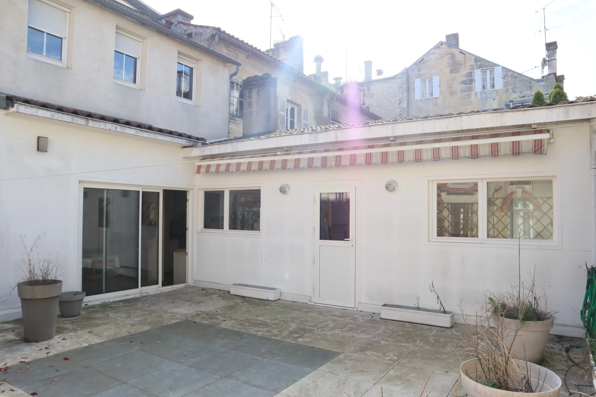 Maison de ville à vendre à Cognac, 288700 € 