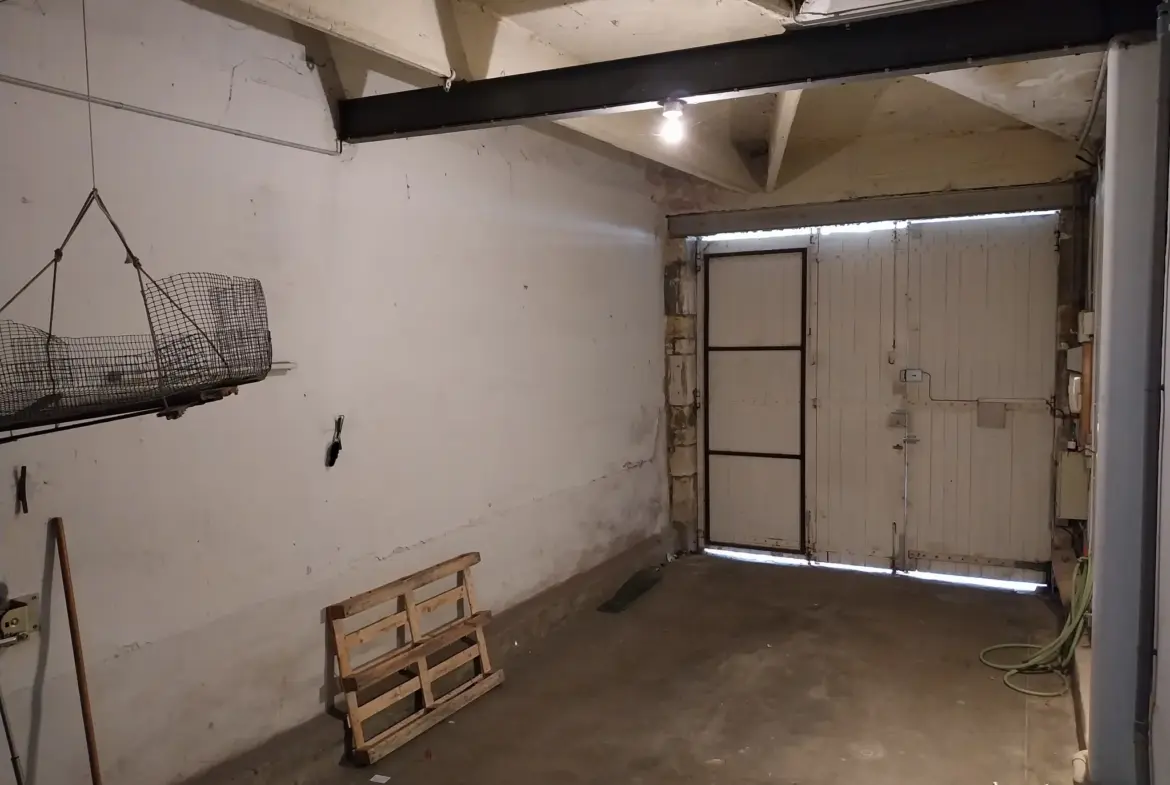 Maison de ville à vendre à Cognac, 288700 € 