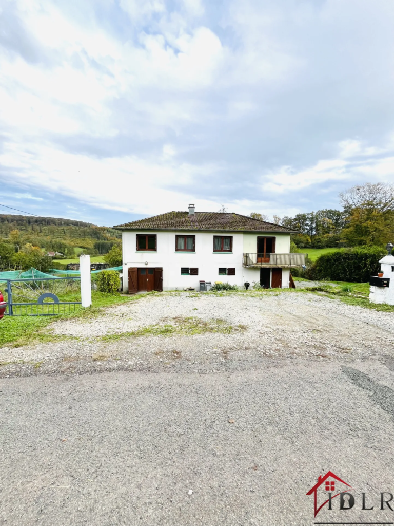 Maison rénovée à vendre à Dambenoit-les-Colombes - 4 chambres