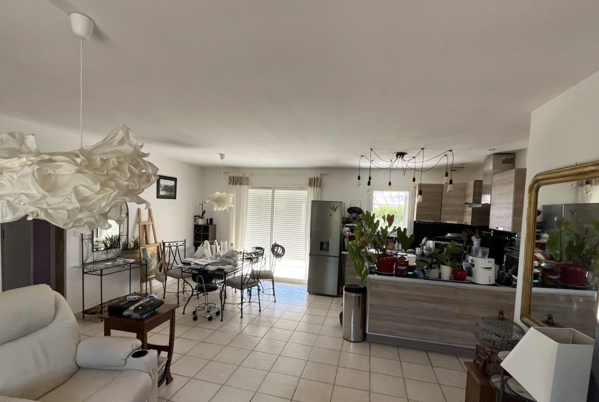 Charmante villa de plain-pied avec jardin à Cruscades 