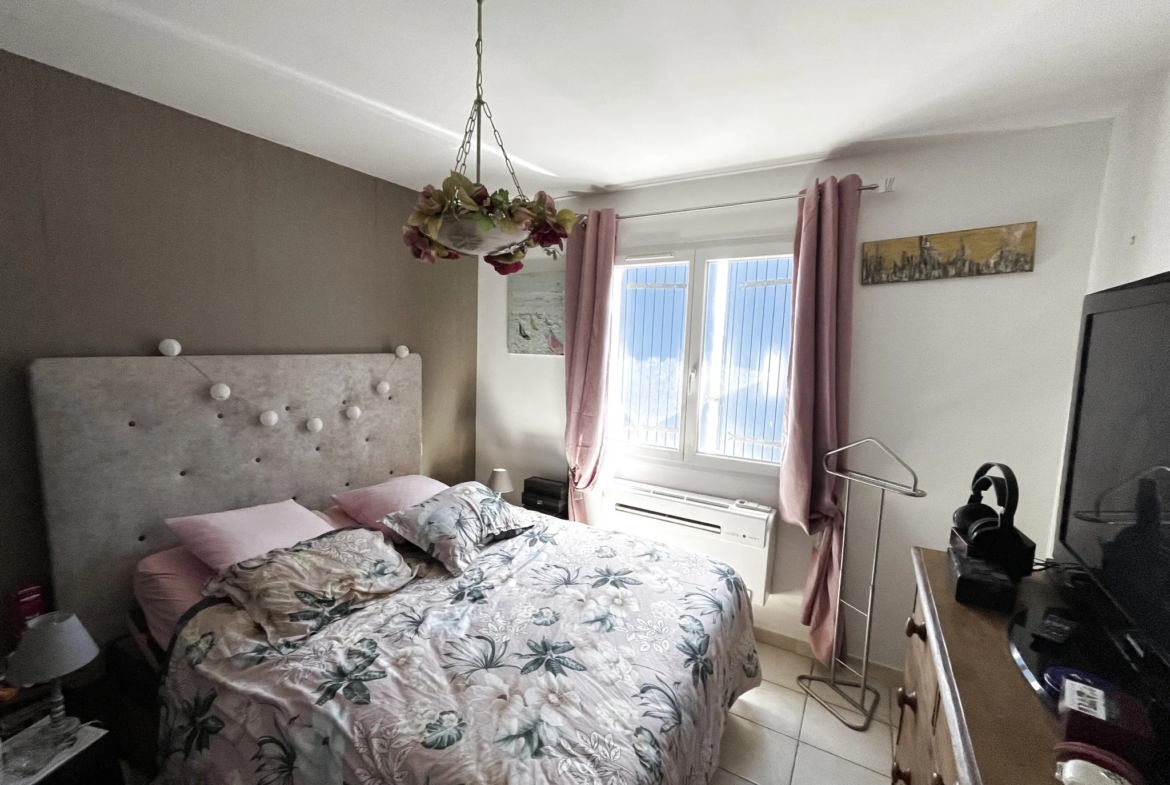 Charmante villa de plain-pied avec jardin à Cruscades 