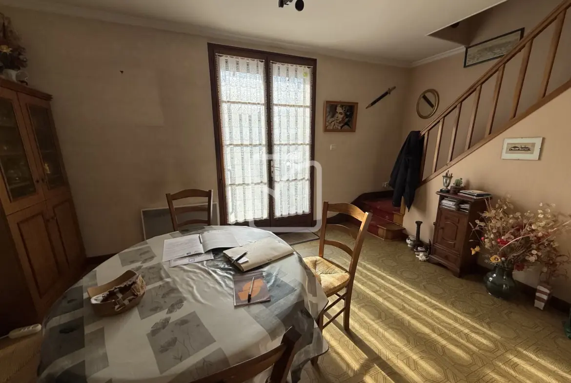 Maison à vendre à Poitiers - 2 chambres avec jardin clos 