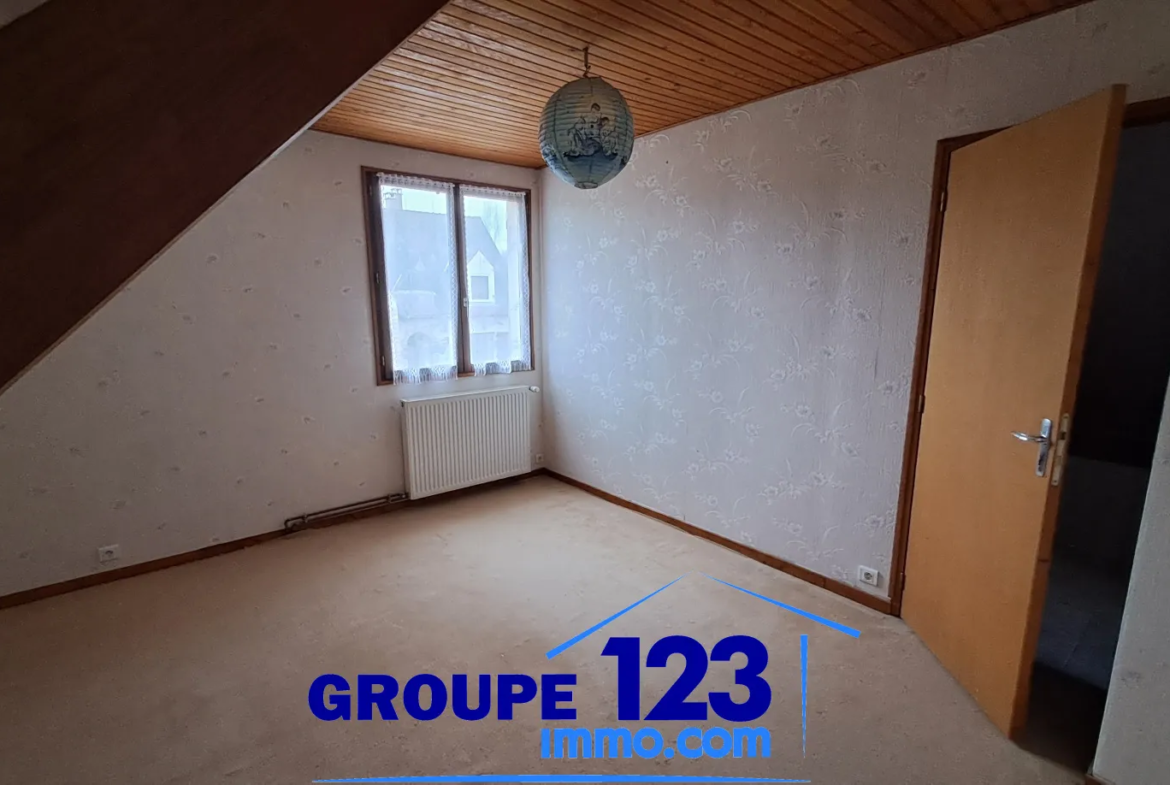 Maison de 1994 avec 3 chambres et garage à Chamvres 