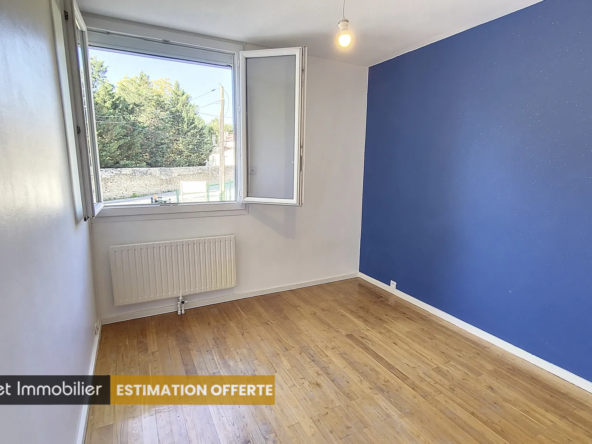Appartement T4 rénové de 77 m² à Irigny, résidence sécurisée 