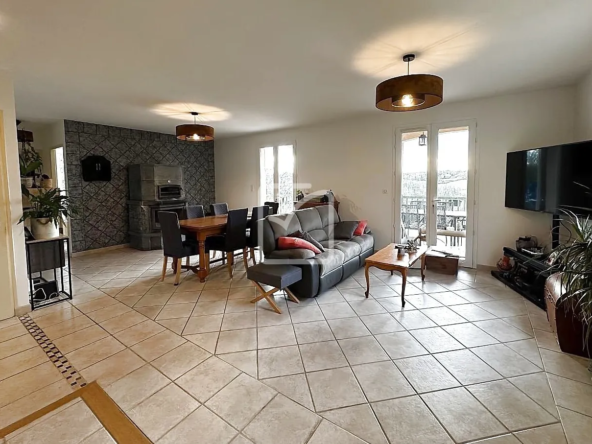Maison d'exception à Saint-Projet avec parc et piscine 