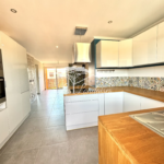 Appartement T4 de 75 m² avec balcon au centre de La Londe-les-Maures