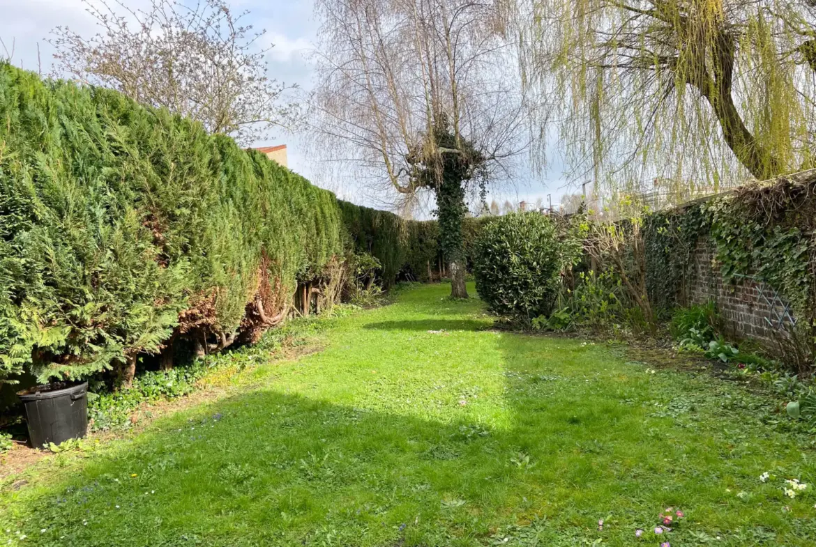 Spacieuse maison semi-individuelle à Jeumont - 134 m² - 5 chambres 