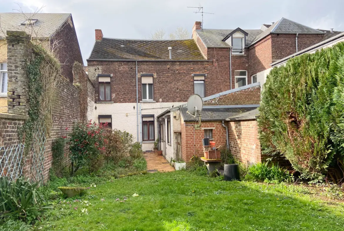 Spacieuse maison semi-individuelle à Jeumont - 134 m² - 5 chambres 