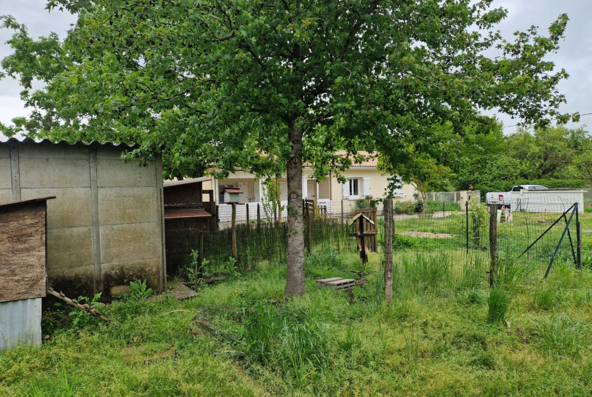 Maison à vendre à Saint Vivien de Médoc - 130 m², 4 Chambres 