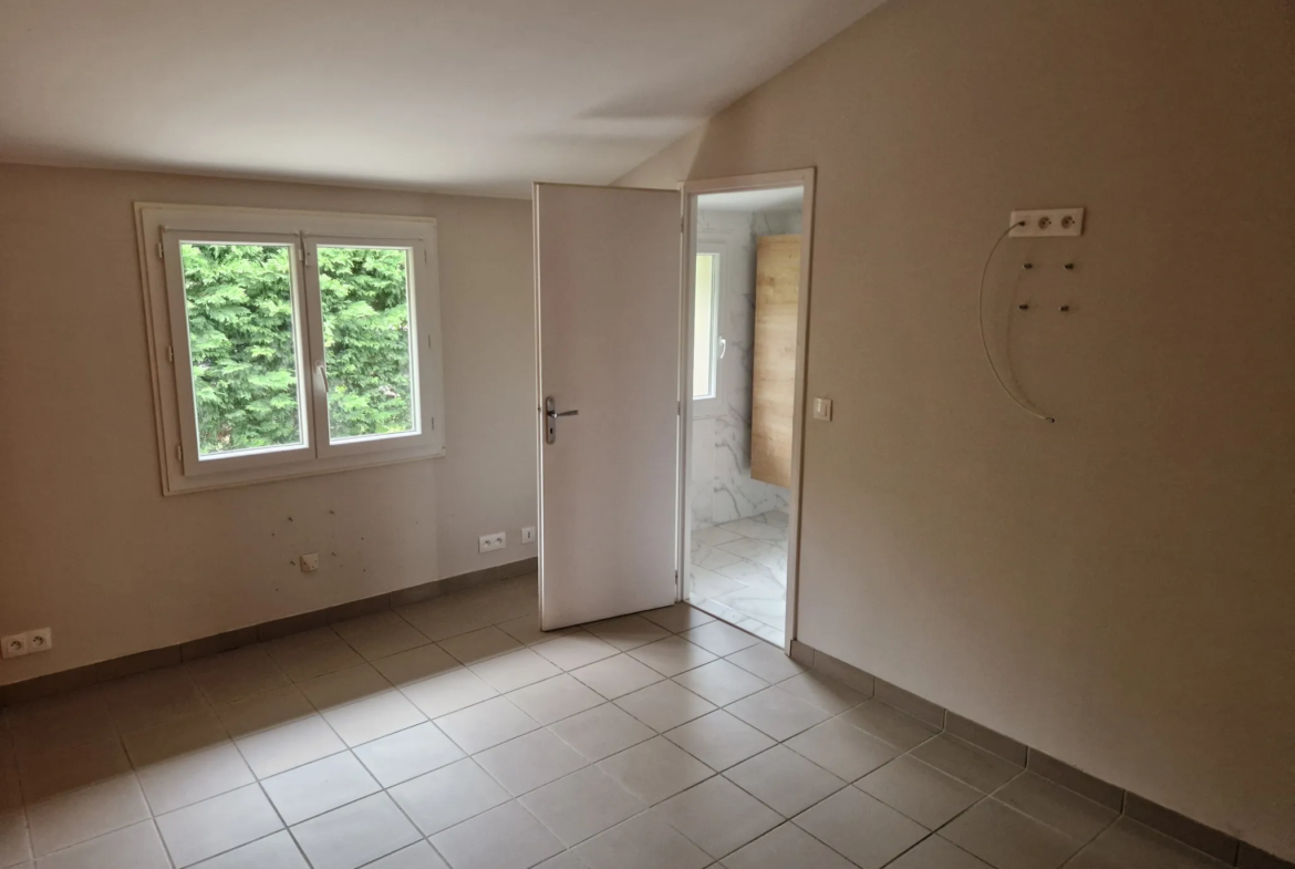 Maison à vendre à Saint Vivien de Médoc - 130 m², 4 Chambres 