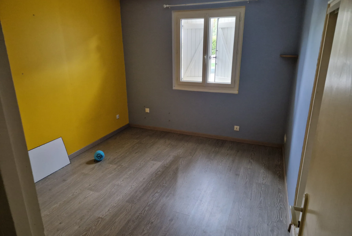 Maison à vendre à Saint Vivien de Médoc - 130 m², 4 Chambres 