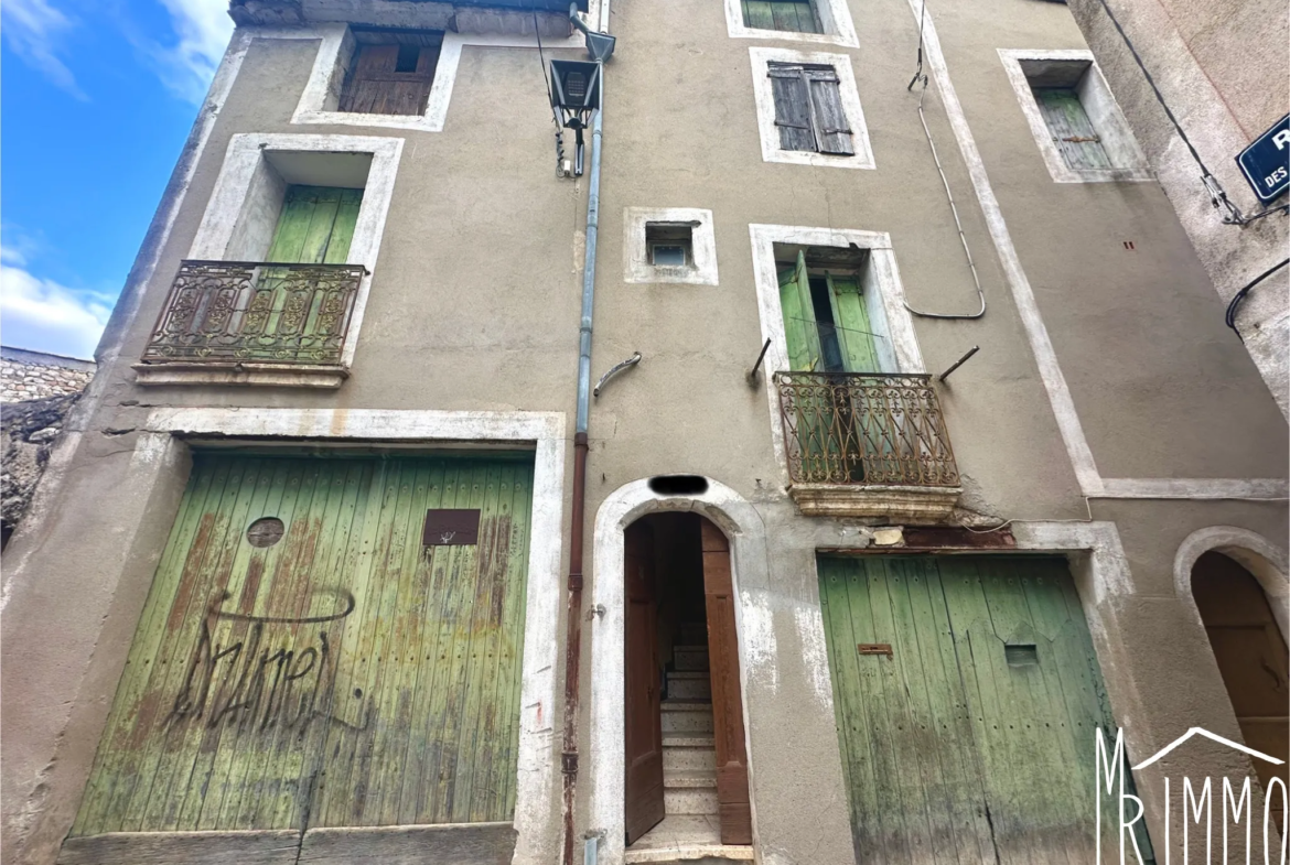 À vendre : Maison de village de 209 m² au cœur d'Aniane 