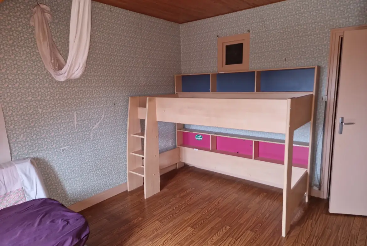 À vendre maison en pierres à Saint-Prix - 103 m² - 2 chambres 