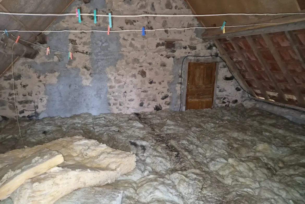 À vendre maison en pierres à Saint-Prix - 103 m² - 2 chambres 