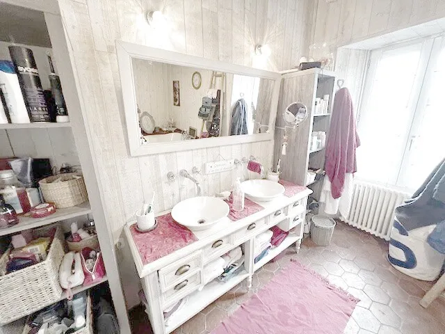 Charmante maison de 156,82 m² à vendre à Alençon 