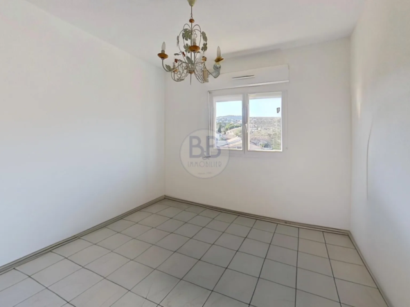 À vendre : appartement lumineux à Saint-Aygulf, proche plages 