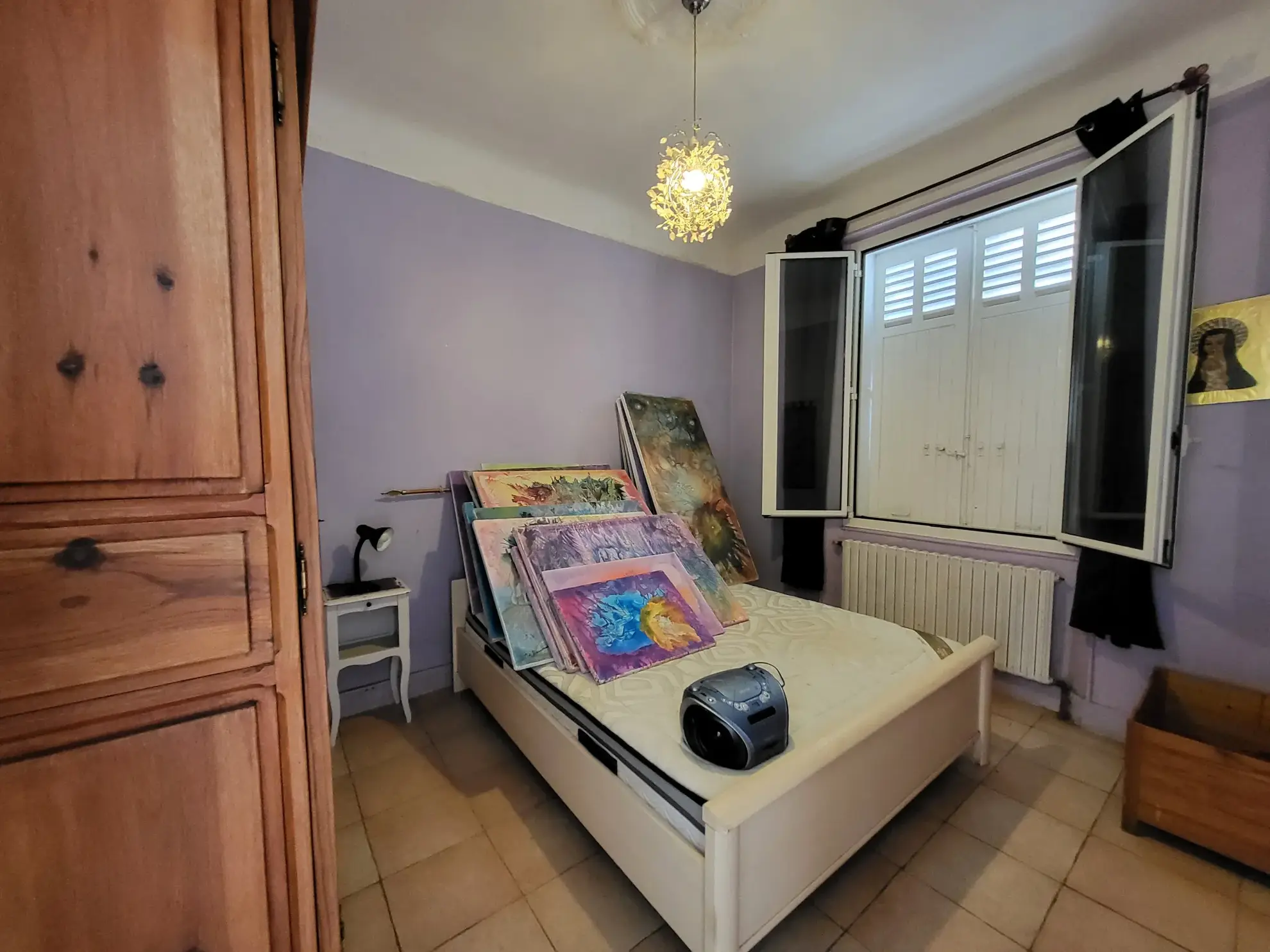 À La Seyne-Sur-Mer, maison individuelle à rénover avec jardin 